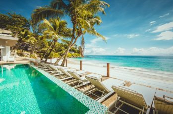 Carana Beach Hotel piscina e spiaggia