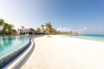 Maldive Ananea Madivaru piscina e spiaggia